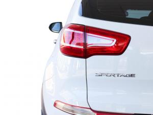 Kia Sportage 2.0 auto - Image 10