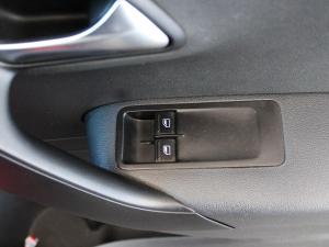 Volkswagen Polo Vivo hatch 1.4 Trendline - Image 13