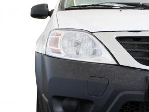 Nissan NP200 1.6i - Image 10