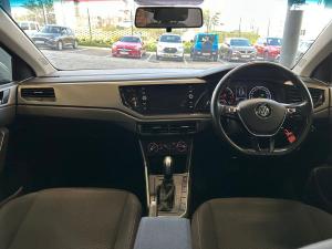 Volkswagen Polo hatch 1.0TSI Comfortline auto - Image 11
