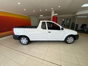 Nissan NP200 1.6i safety pack (aircon) - Image 4
