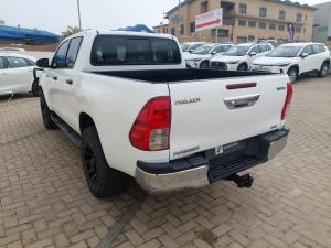 Toyota Hilux 2.8GD-6 double cab 4x4 Legend 50 auto - Image 20