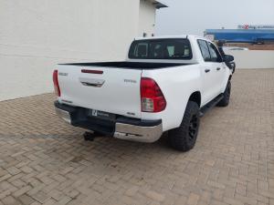 Toyota Hilux 2.8GD-6 double cab 4x4 Legend 50 auto - Image 2