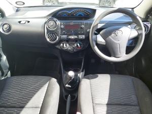 Toyota Etios Cross 1.5 Xs - Image 12
