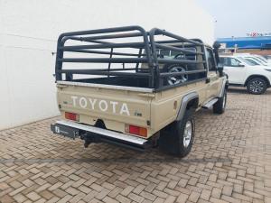 Toyota Land Cruiser 79 4.5D-4D V8 single cab LX - Image 5