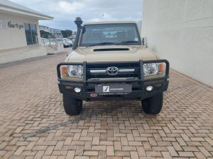 Toyota Land Cruiser 79 4.5D-4D V8 single cab LX - Image 9