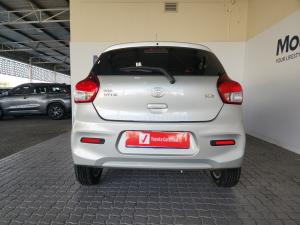 Toyota Vitz 1.0 XR manual - Image 7