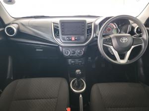 Toyota Vitz 1.0 XR manual - Image 8