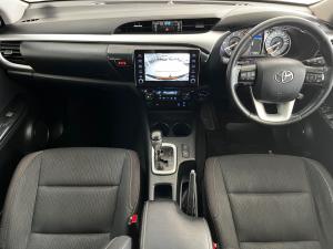Toyota Hilux 2.8GD-6 double cab 4x4 Raider auto - Image 6
