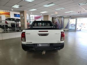Toyota Hilux 2.8GD-6 Xtra cab 4x4 Legend 50 auto - Image 5