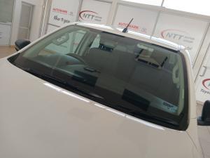 Toyota Hilux 2.4 GD-6 Raider 4X4 automaticD/C - Image 15