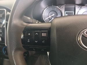 Toyota Hilux 2.4 GD-6 Raider 4X4 automaticD/C - Image 9