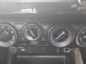 Toyota Hilux 2.8 GD-6 RB Legend 4X4 automaticE/CAB - Image 12