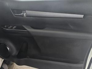 Toyota Hilux 2.8 GD-6 RB Legend 4X4 automaticE/CAB - Image 16