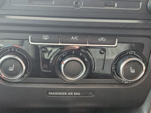 Volkswagen Golf VI 1.4 TSi DSG Cabrio H/LINE - Image 12