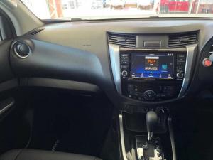 Nissan Navara 2.5D LE 4X4 automatic D/C - Image 7