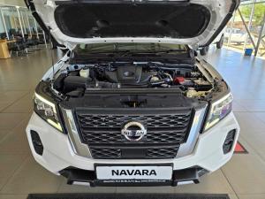 Nissan Navara 2.5D LE 4X4 automatic D/C - Image 8