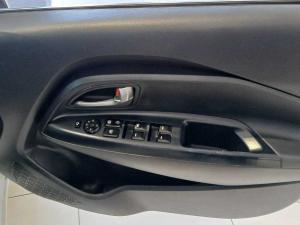 Kia RIO1.4 automatic - Image 13