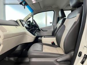 Toyota Quantum 2.8 LWB bus 11-seater GL - Image 12