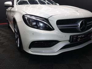 Mercedes-Benz C-Class C63 - Image 6