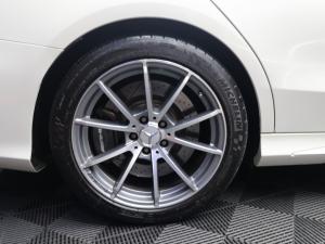 Mercedes-Benz C-Class C63 - Image 7