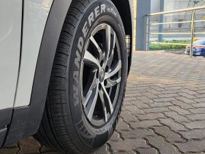 Mahindra XUV700 2.0T AX5 - Image 10