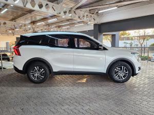 Mahindra XUV700 2.0T AX5 - Image 4