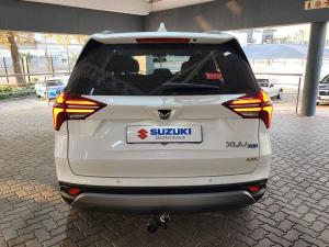 Mahindra XUV700 2.0T AX5 - Image 6