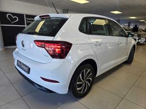 Volkswagen Polo hatch 1.0TSI Life auto - Image 7