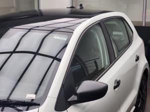 Volkswagen Polo Vivo hatch 1.4 Life - Image 11