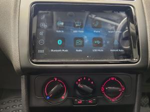 Volkswagen Polo Vivo hatch 1.4 Life - Image 7