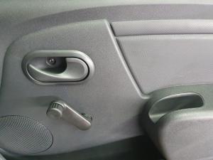 Nissan NP200 1.6i safety pack (aircon) - Image 11