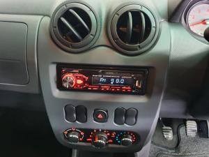 Nissan NP200 1.6i safety pack (aircon) - Image 16