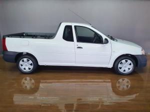 Nissan NP200 1.6i safety pack (aircon) - Image 7