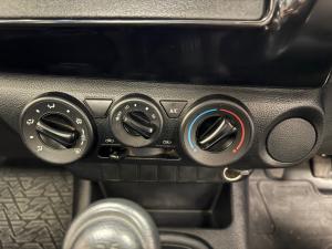 Toyota Hilux 2.0 single cab S (aircon) - Image 11