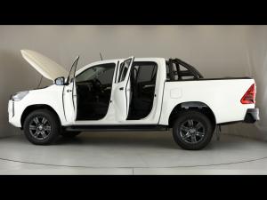 Toyota Hilux 2.8GD-6 double cab 4x4 Raider auto - Image 11
