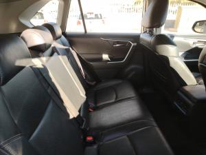 Toyota RAV4 2.0 GX - Image 25