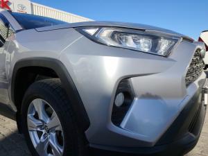 Toyota RAV4 2.0 GX - Image 32