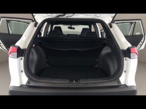 Toyota Corolla Cross 1.8 Xi - Image 18