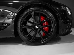 Bentley Continental GT W12 Mulliner coupe - Image 17