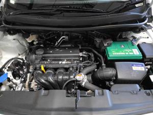 Hyundai Accent 1.6 GL/MOTION - Image 17