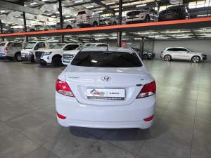 Hyundai Accent 1.6 GL/MOTION - Image 8