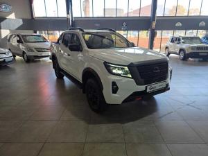 Nissan Navara 2.5DDTI PRO-4X 4X4 automatic D/C - Image 3