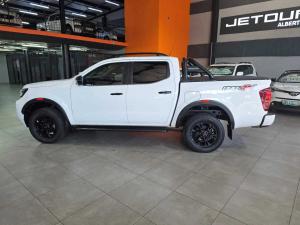 Nissan Navara 2.5DDTI PRO-4X 4X4 automatic D/C - Image 5