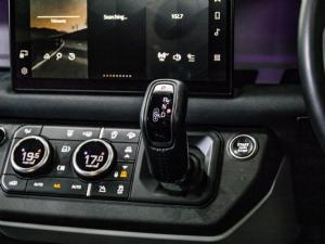 Land Rover Defender 110 D300 X-Dynamic SE - Image 15