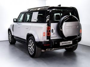 Land Rover Defender 110 D300 X-Dynamic SE - Image 7