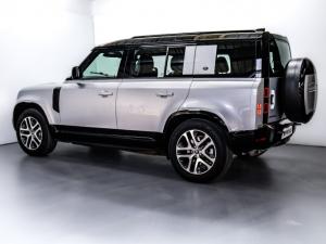 Land Rover Defender 110 D300 X-Dynamic SE - Image 8