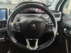 Peugeot 208 1.2 Allure - Image 8