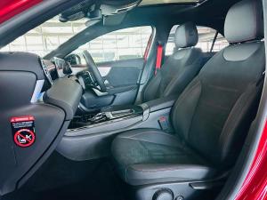 Mercedes-Benz A-Class A35 sedan 4Matic - Image 3