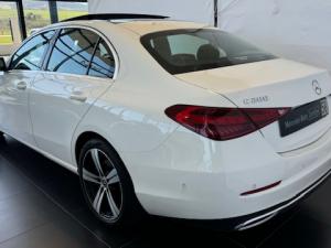 Mercedes-Benz C-Class C200 Avantgarde - Image 2
